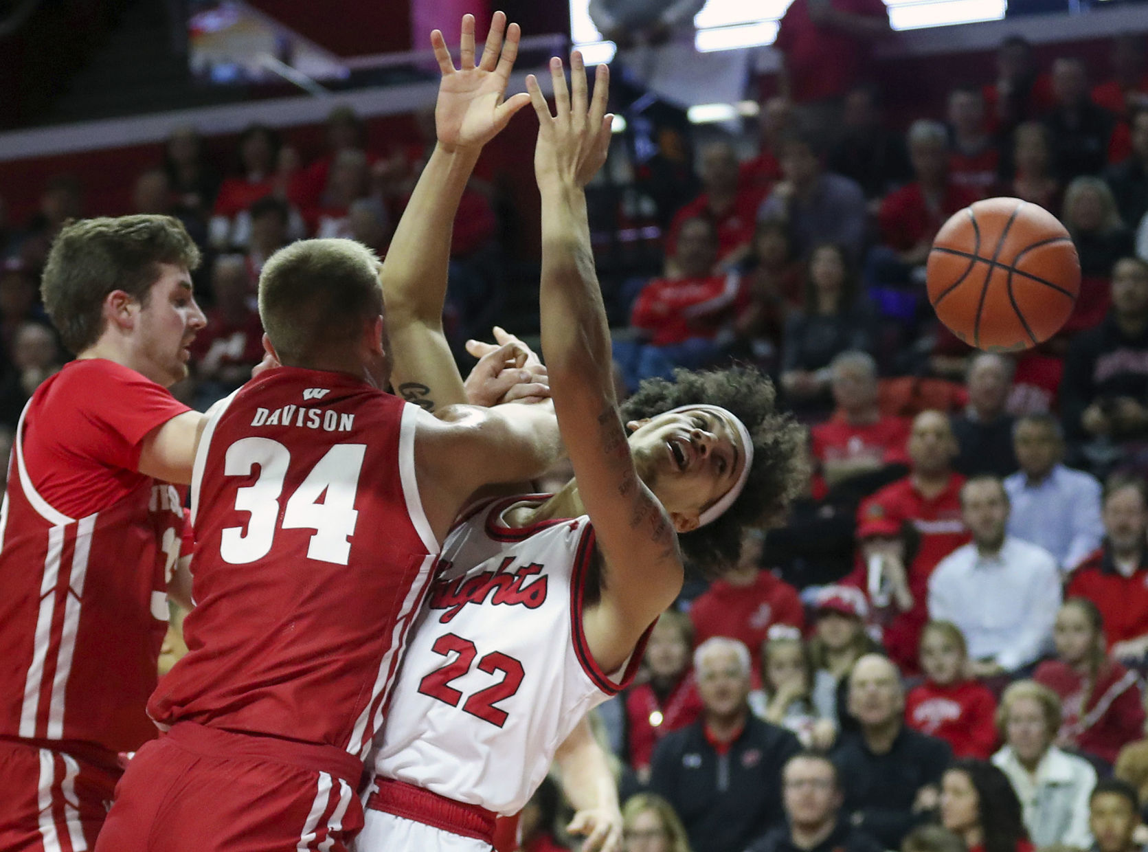 Scarlet Knights 72, Badgers 65